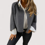 "Judith™ | Elegantna i topla kratka jakna" can be rewritten as "Judith™ | Stylish and Cozy Short Jacket".