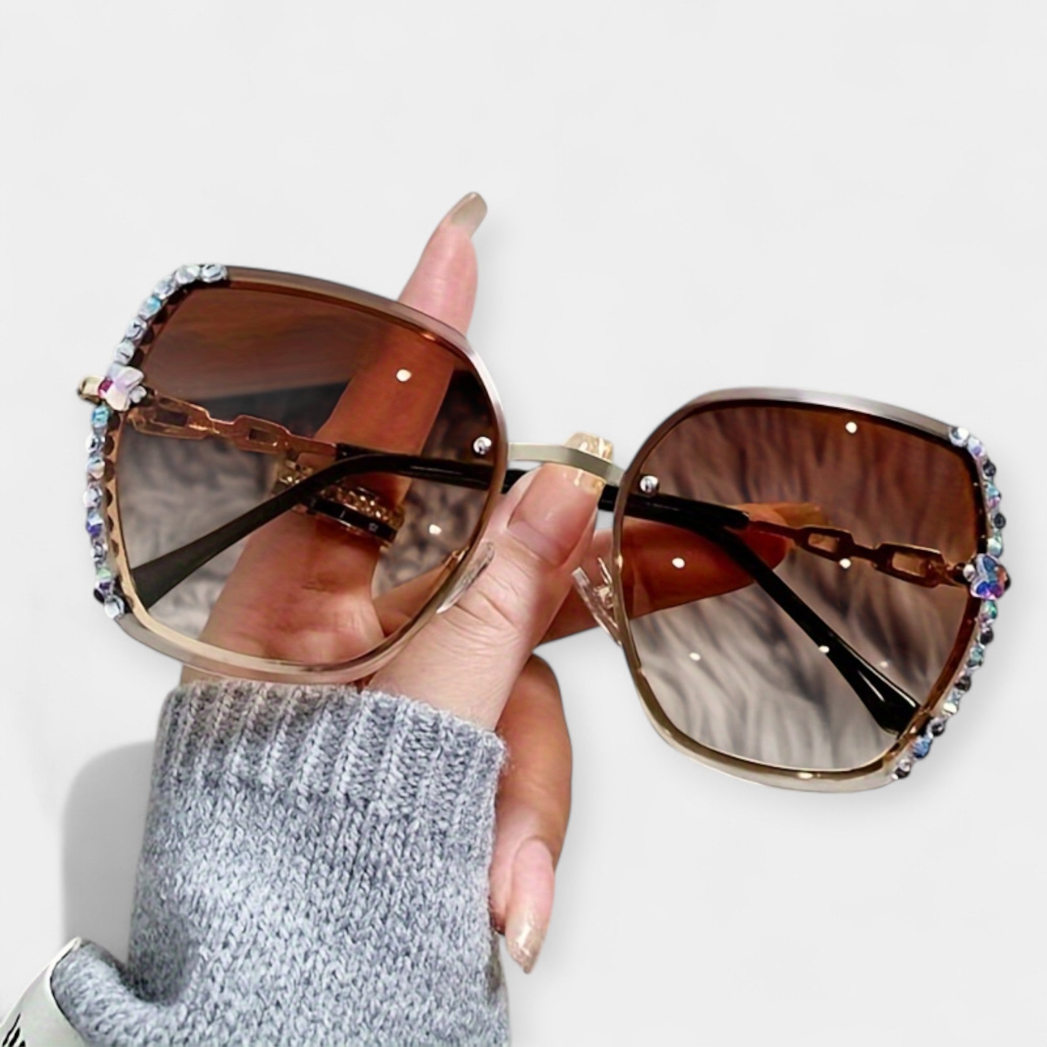 Alena Inari Sunglasses