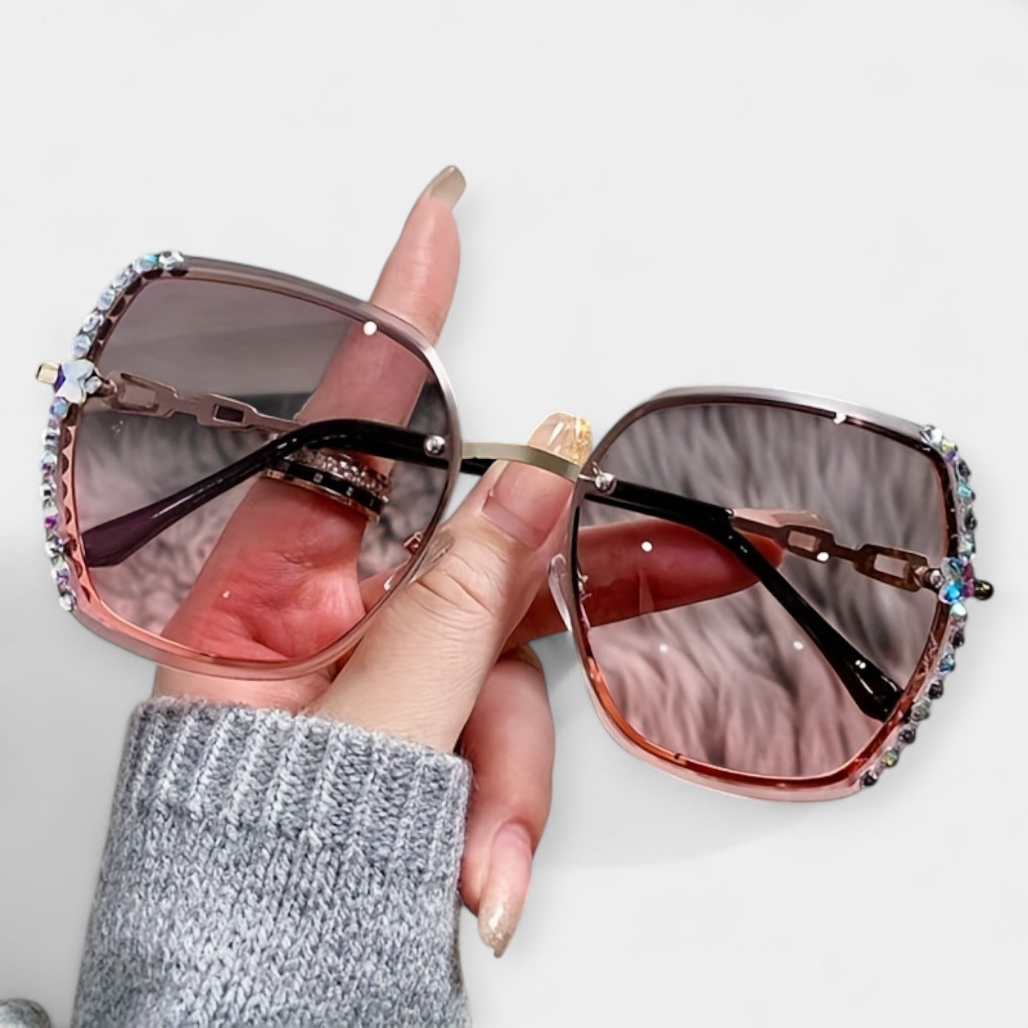 Alena Inari Sunglasses