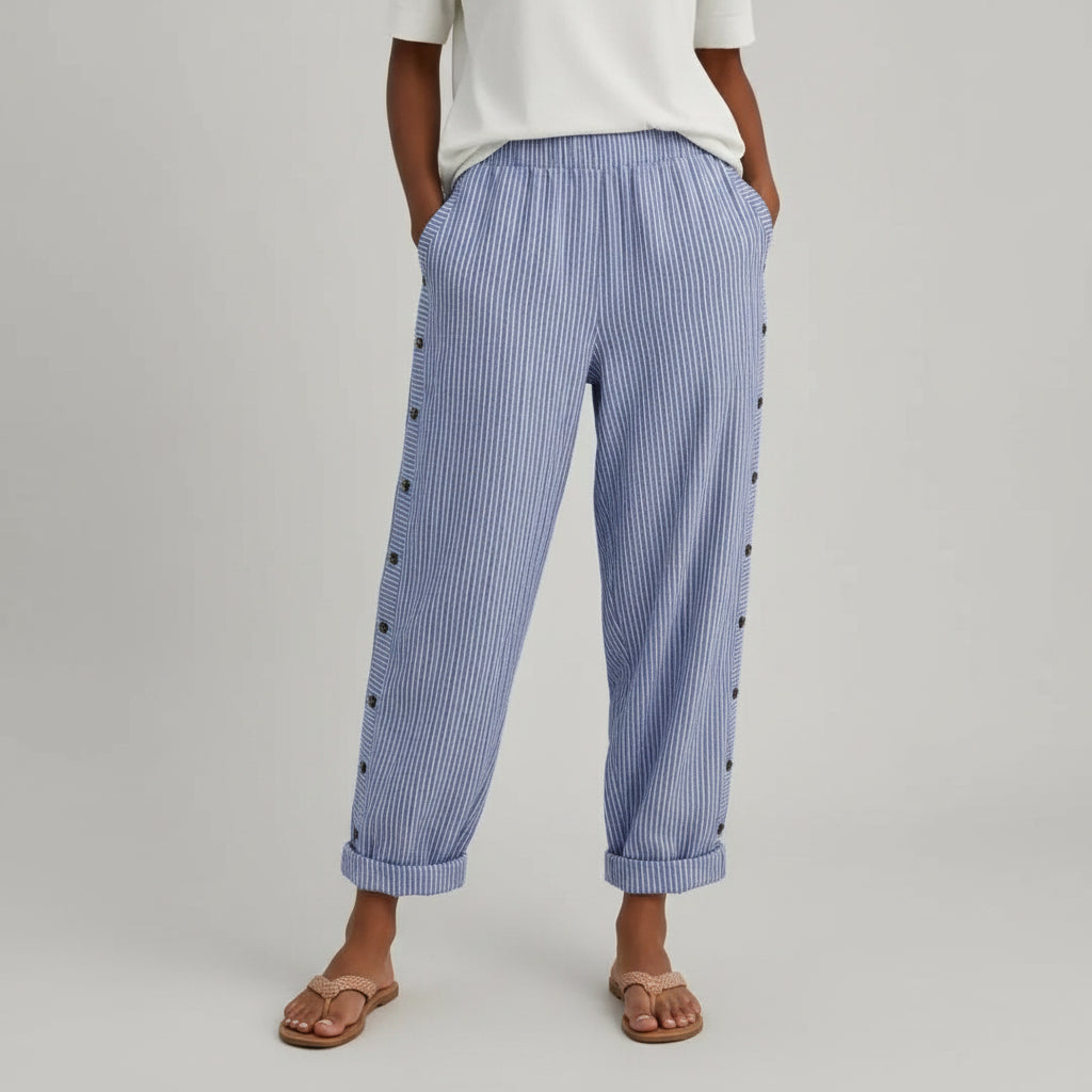 Caitlin | Elegantne pantalone sa dugmadi i prugastim dezenom