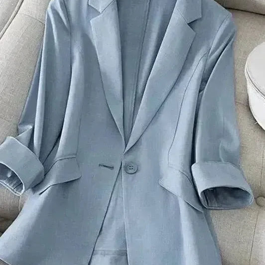 Leonie Blazer