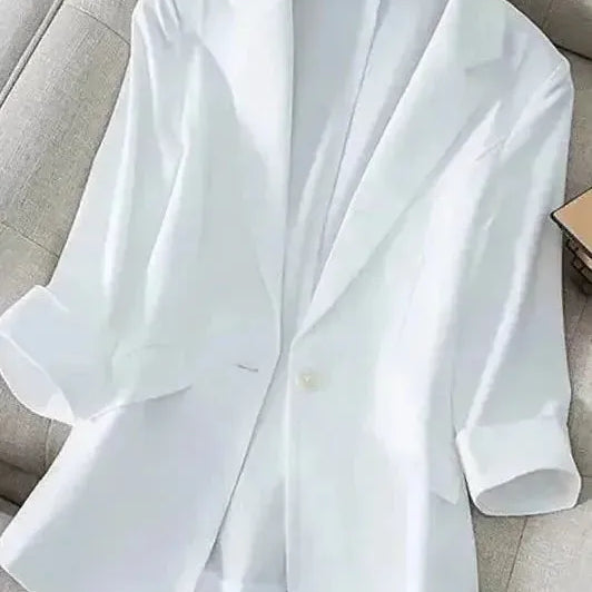 Leonie Blazer